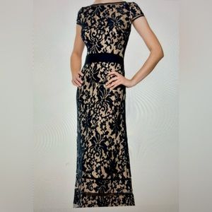 Navy ballgown. Beautiful fit. Worn once. Perfect condition. Tadashi Shoji.